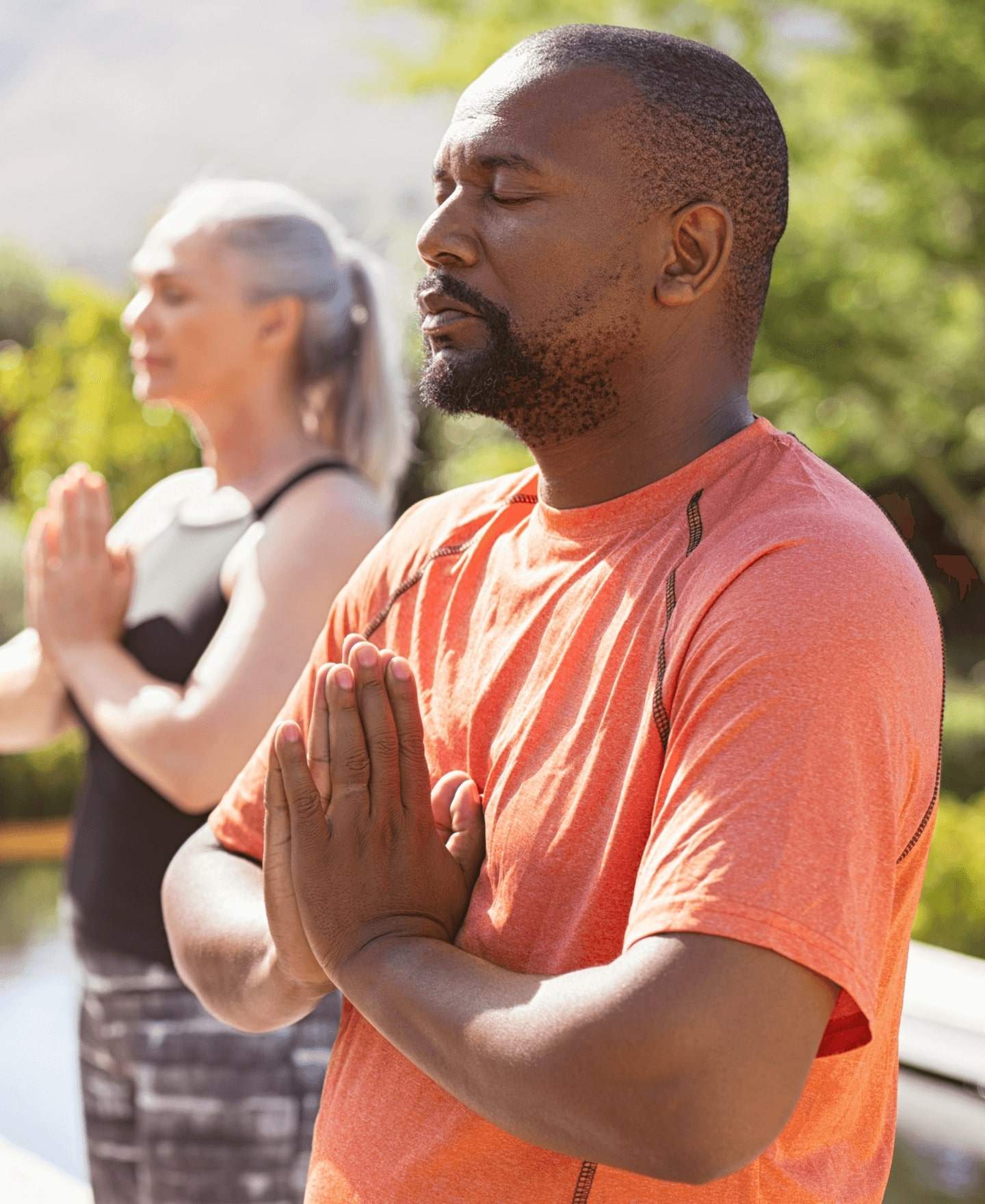 Image Grandparent with two children sitting with them