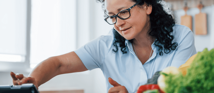 tips_for_managing_mpn-related_appetite_loss_-_mobile_header_compressed2x